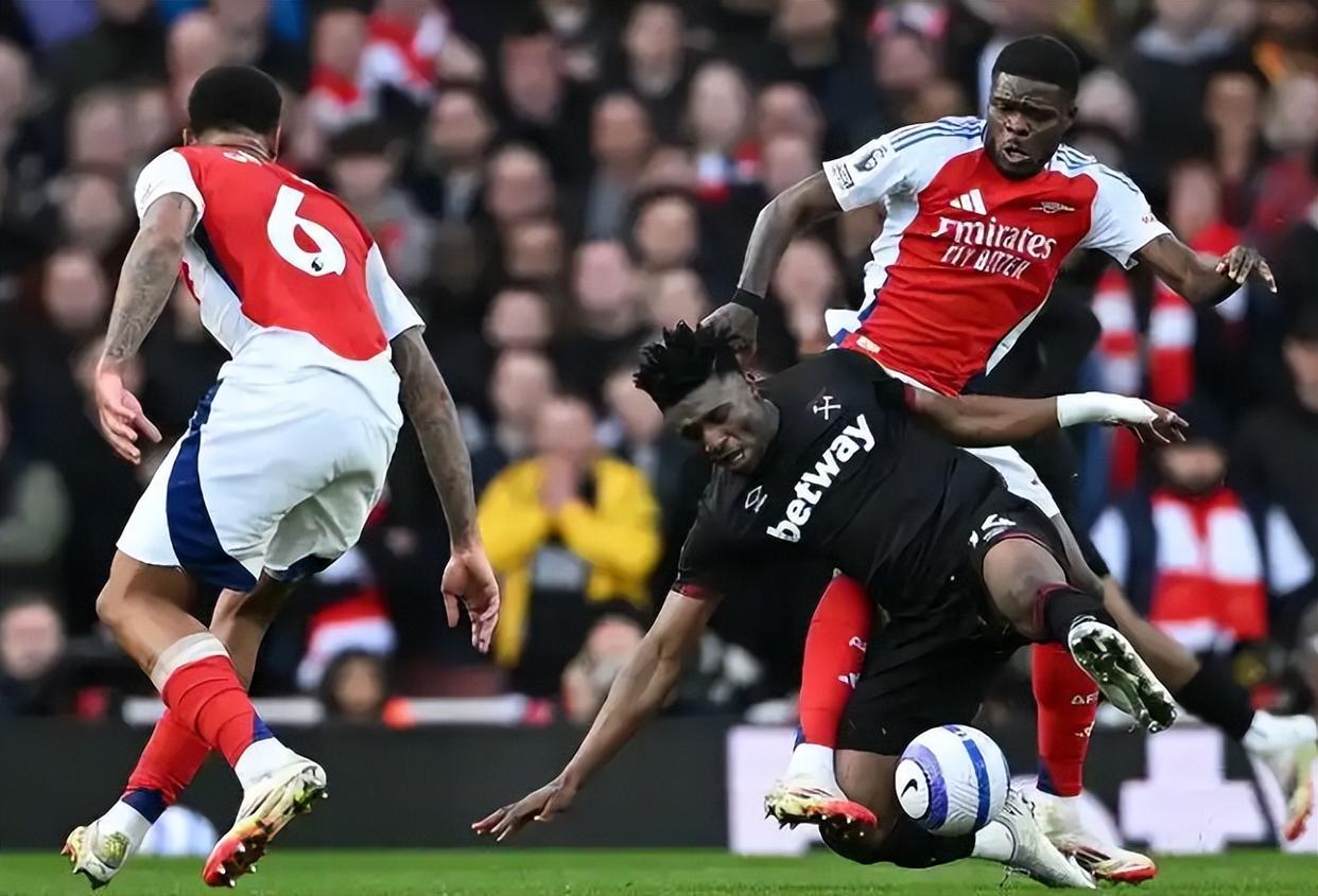 阿森纳不断突破！，萨拉赫连续十五场比赛得分超过爆冷比赛高潮迭起的简单介绍开云体育APP